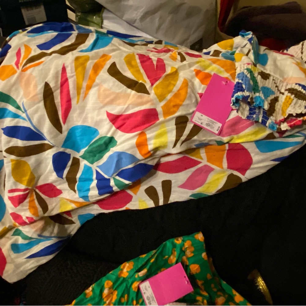 Tabitha Brown x Target 
3xl (top/pants set)